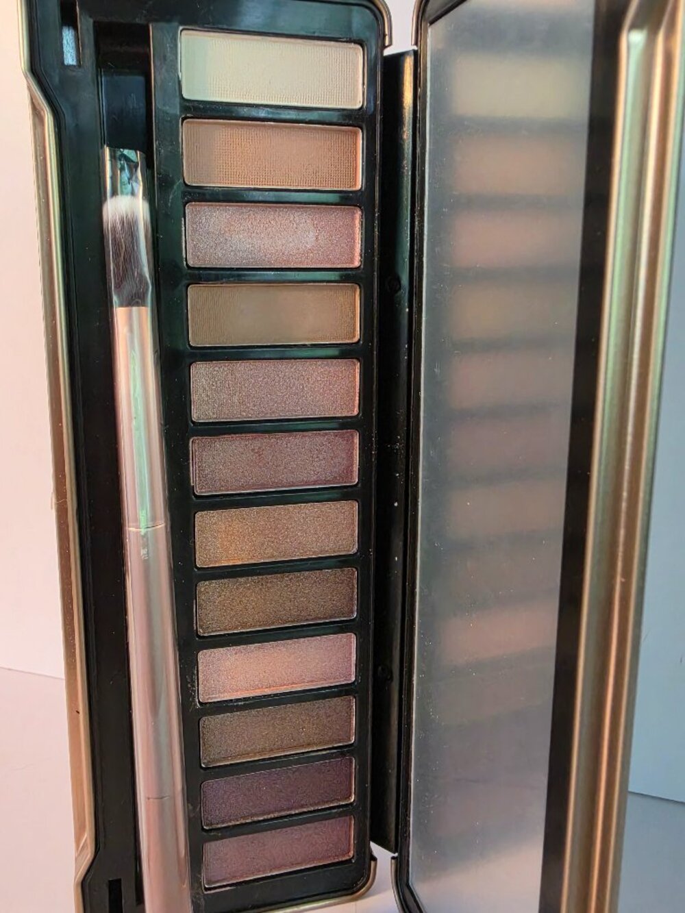 Beauty Creations NUDES Eyeshadow Palette
